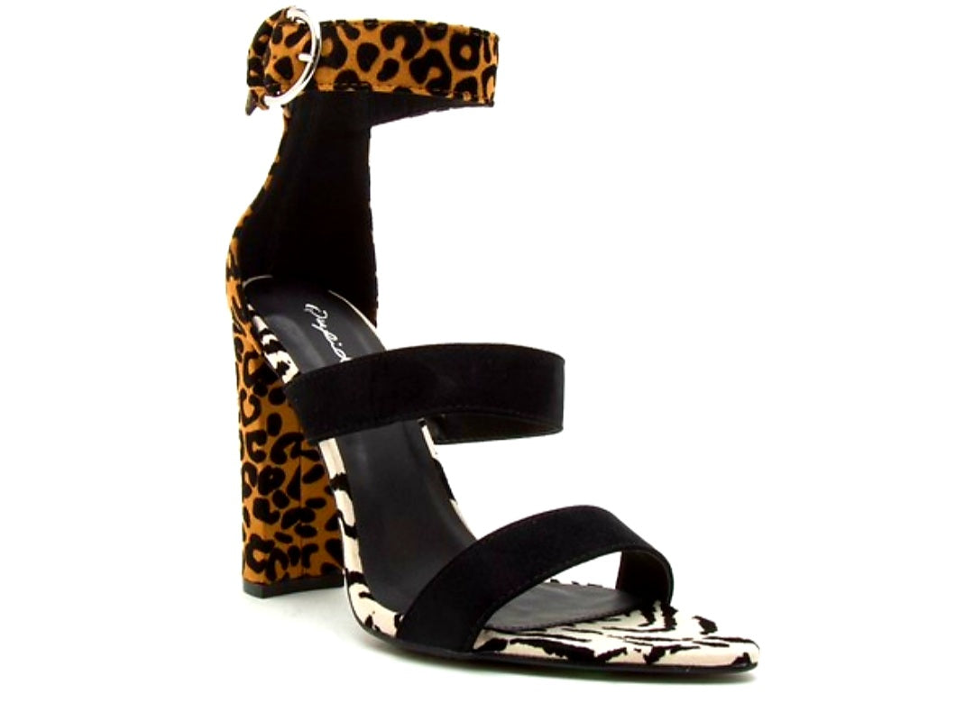 Eyeing Safari Pumps